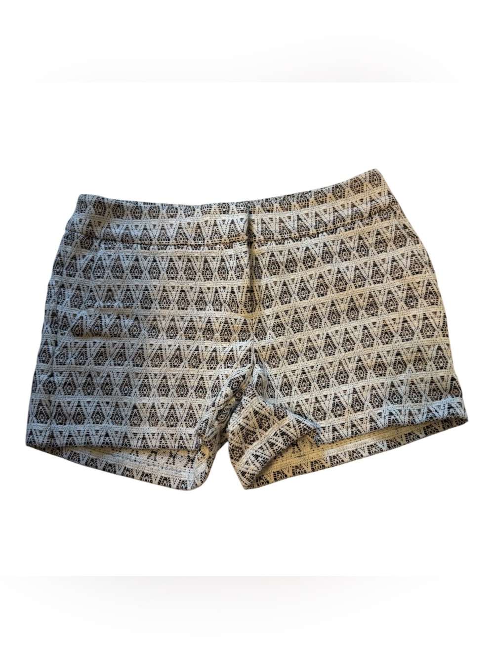 LOFT Riviera shorts featuring a textured shimmering  geometric pattern Sz 0